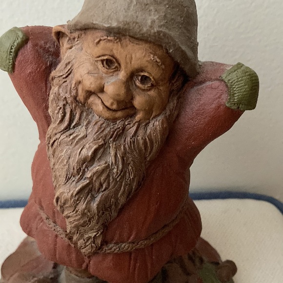 Cairn Miles Gnome Collection - Picture 2 of 3